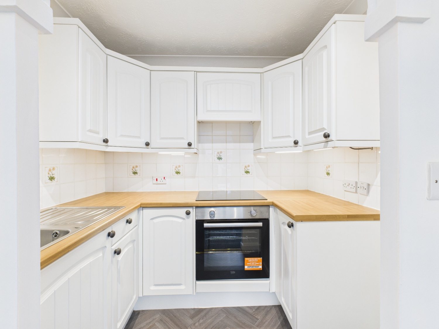 Mere Court, Knutsford, Cheshire, WA16, photo 3