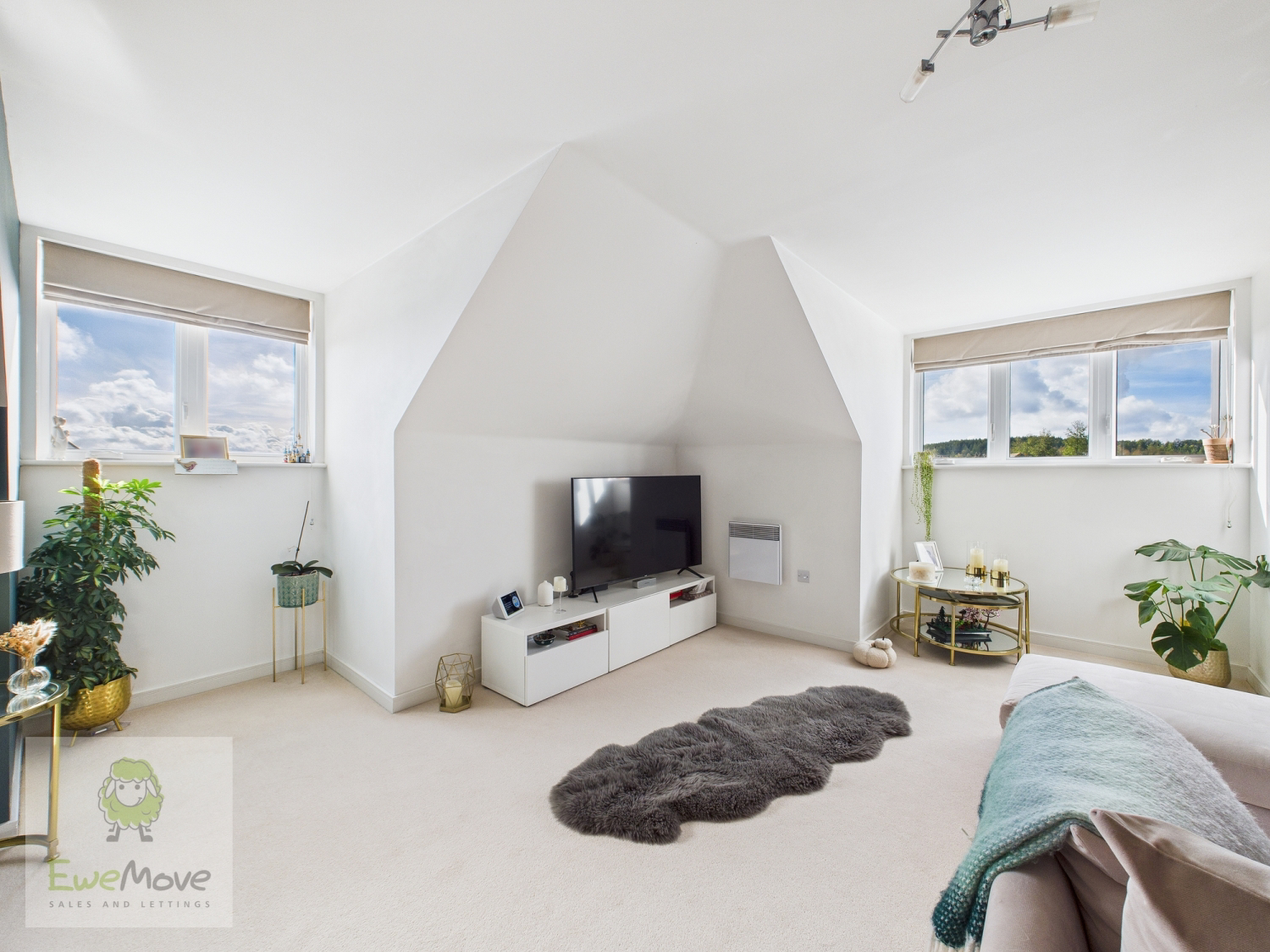 Alisander Close, Holborough Lakes, Snodland, ME6 5SH