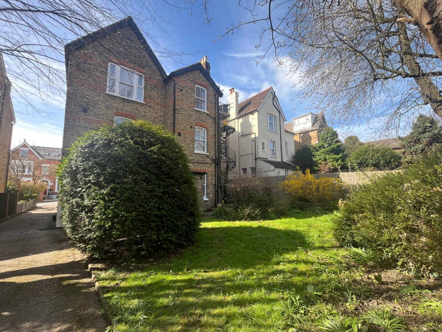8 Darlaston Road, London, London, SW19, photo 7