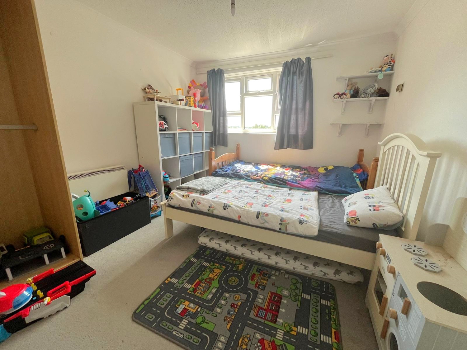 Hazelmere Close, Leatherhead, Surrey, KT22, photo 6