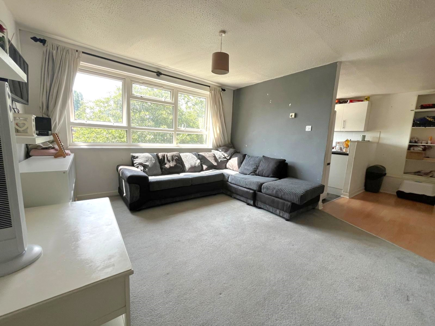 Hazelmere Close, Leatherhead, Surrey, KT22, photo 3