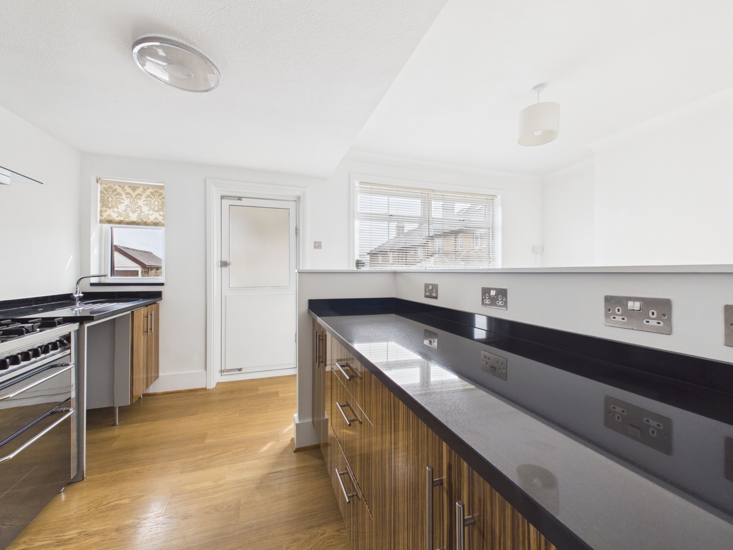 Victoria Road, Morley, Leeds, West Yorkshire, LS27, photo 4