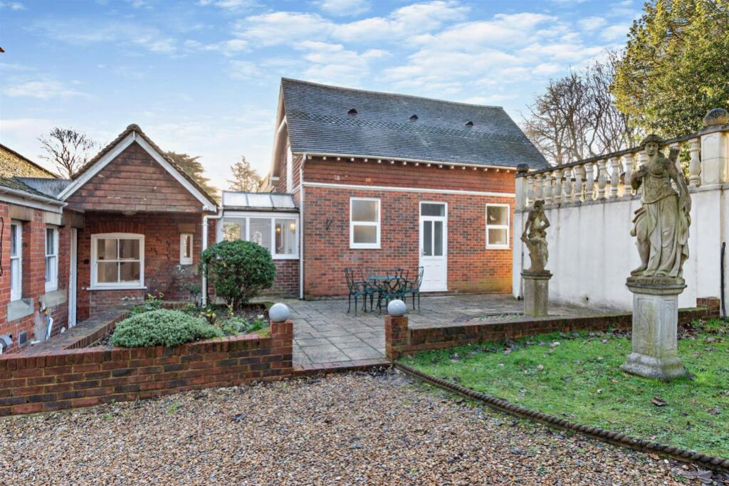 Hermitage Road, Higham, Higham, Rochester, ME3 7NE, photo 9