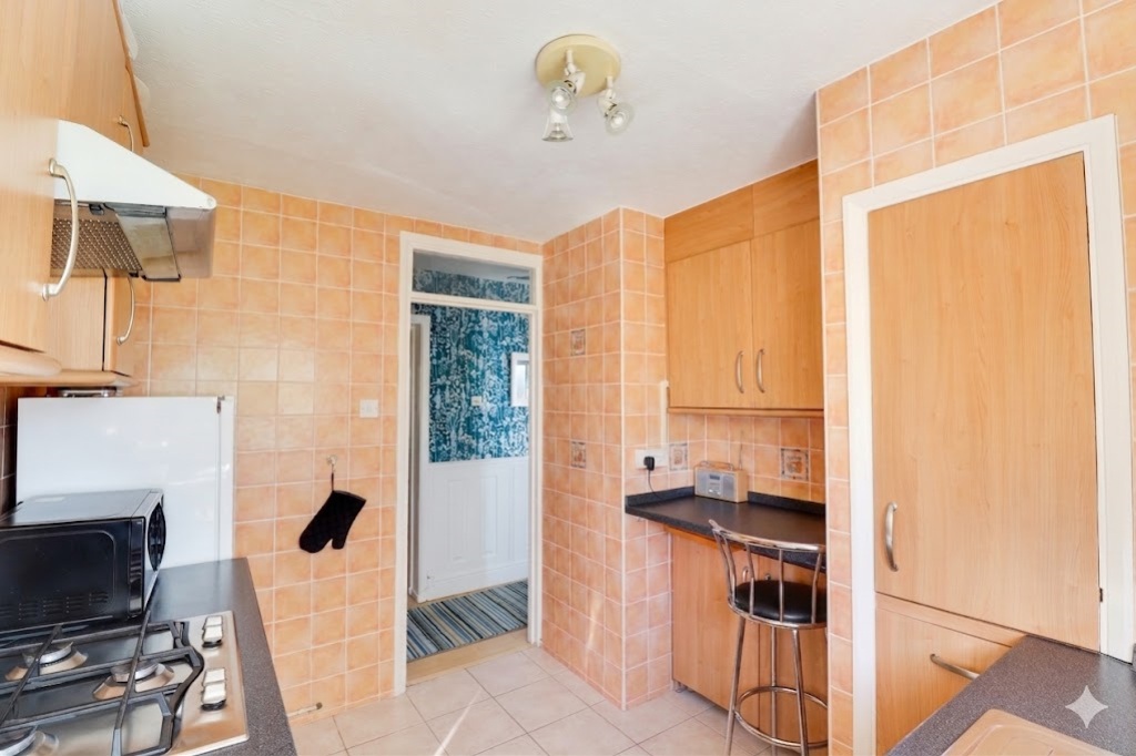 Kitchen 1