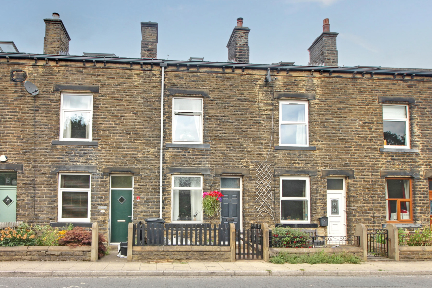 Calder Terrace, Mytholmroyd, Hebden Bridge, West Yorkshire, HX7, photo 2