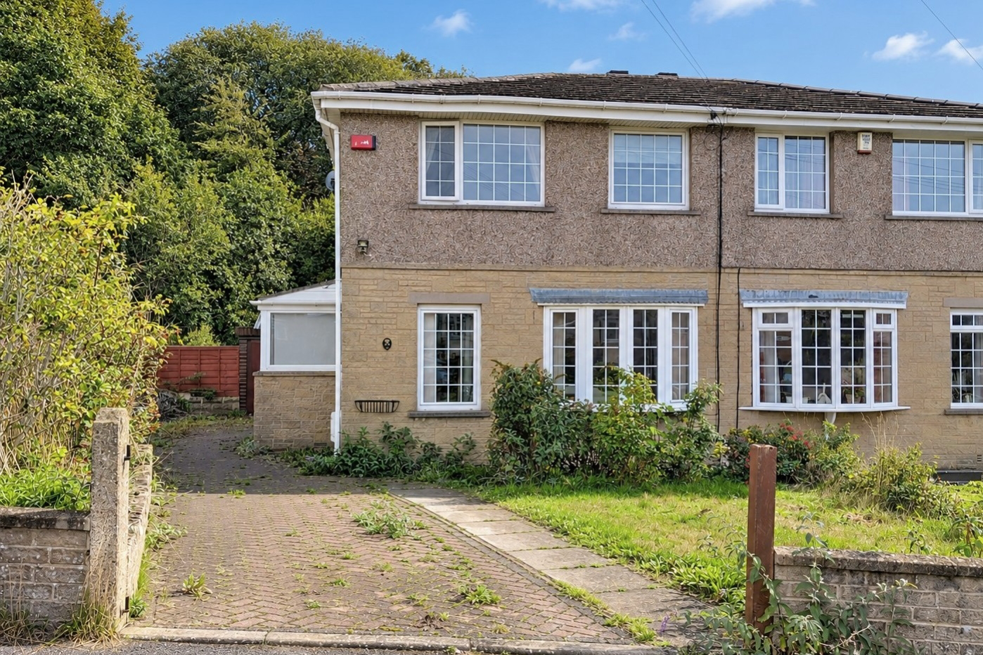 WYKE OLD LANE, BRIGHOUSE, WEST YORKSHIRE, HD6