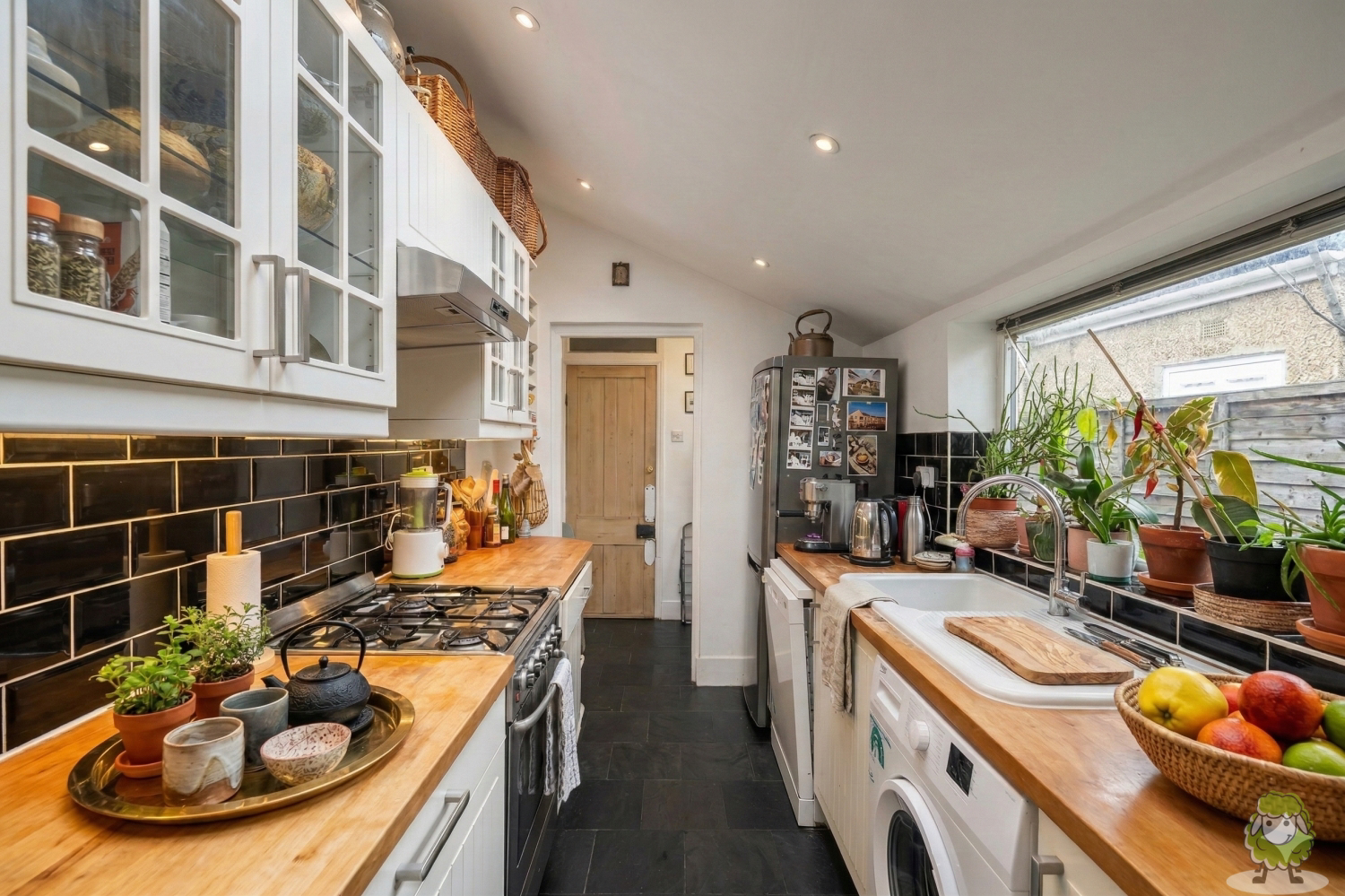 Tower Hamlets Road, London, E7, photo 4