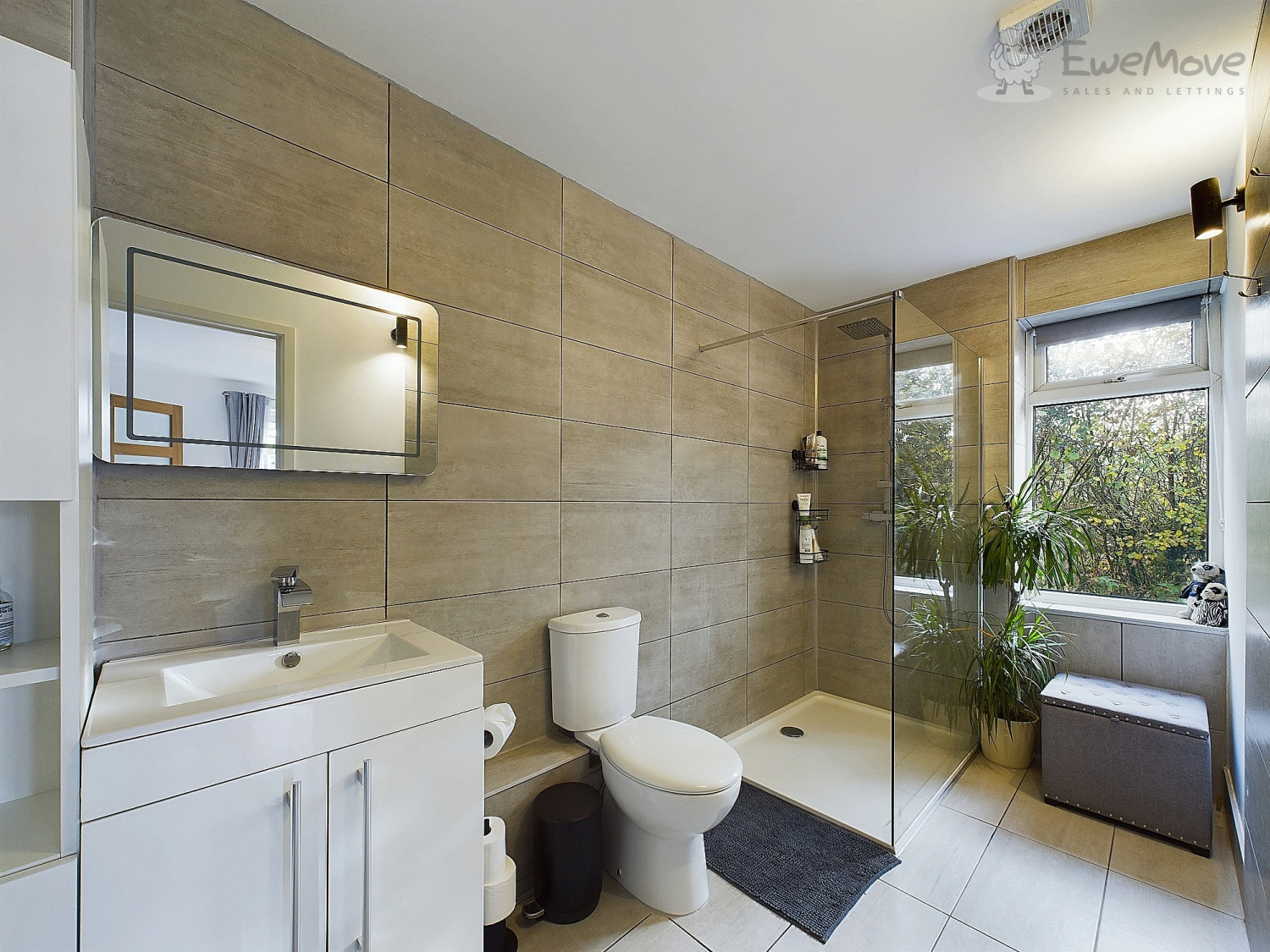 EweMove South Molton - The Bungalow - Bedroom 2 - En-Suite