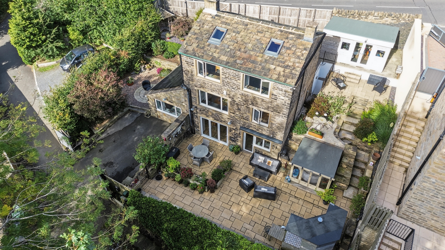 273 LONGWOOD ROAD, LONGWOOD, HUDDERSFIELD, photo 2