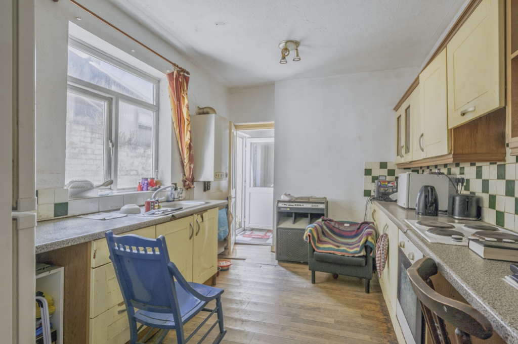 County Road, Swindon, SN1, photo 14