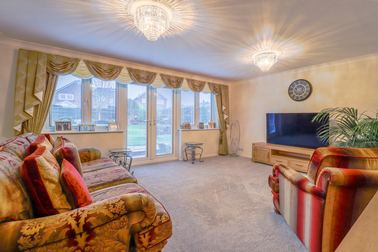 RECTORY DRIVE, WINGERWORTH, CHESTERFIELD, DERBYSHIRE, S42, photo 6