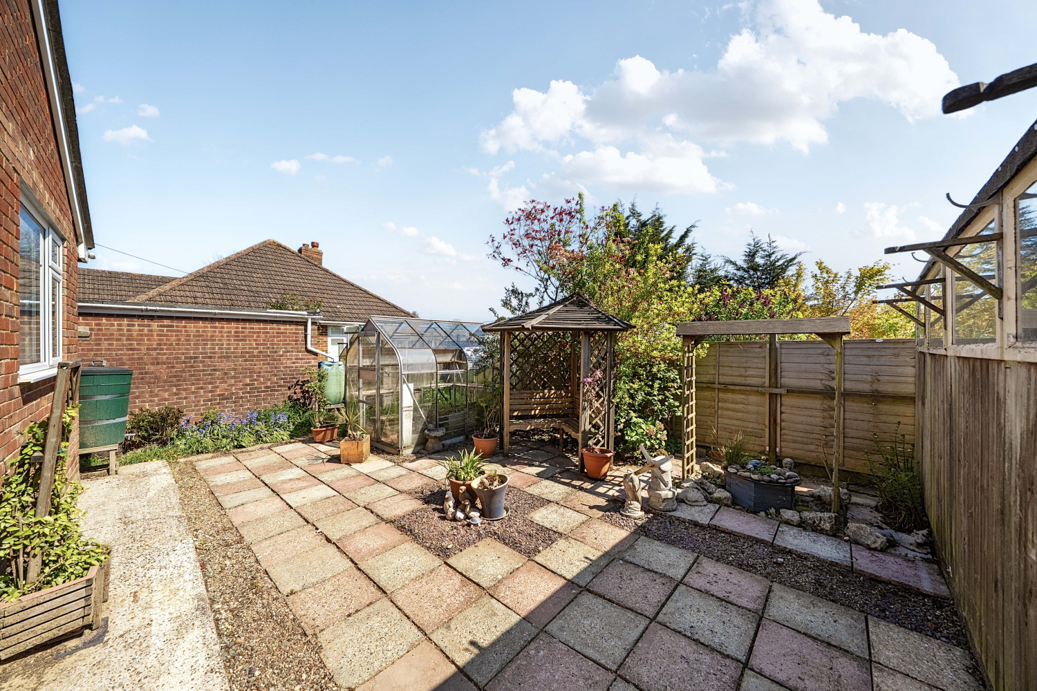 Coombe Wood Lane, Hawkinge, CT18, photo 2