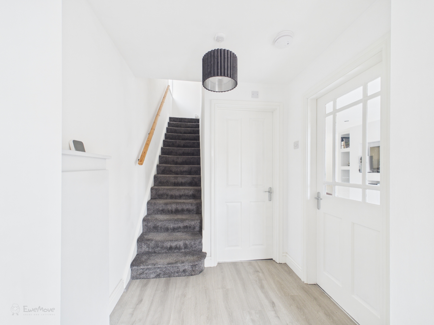 Featherston Drive, Burbage LE10, photo 9