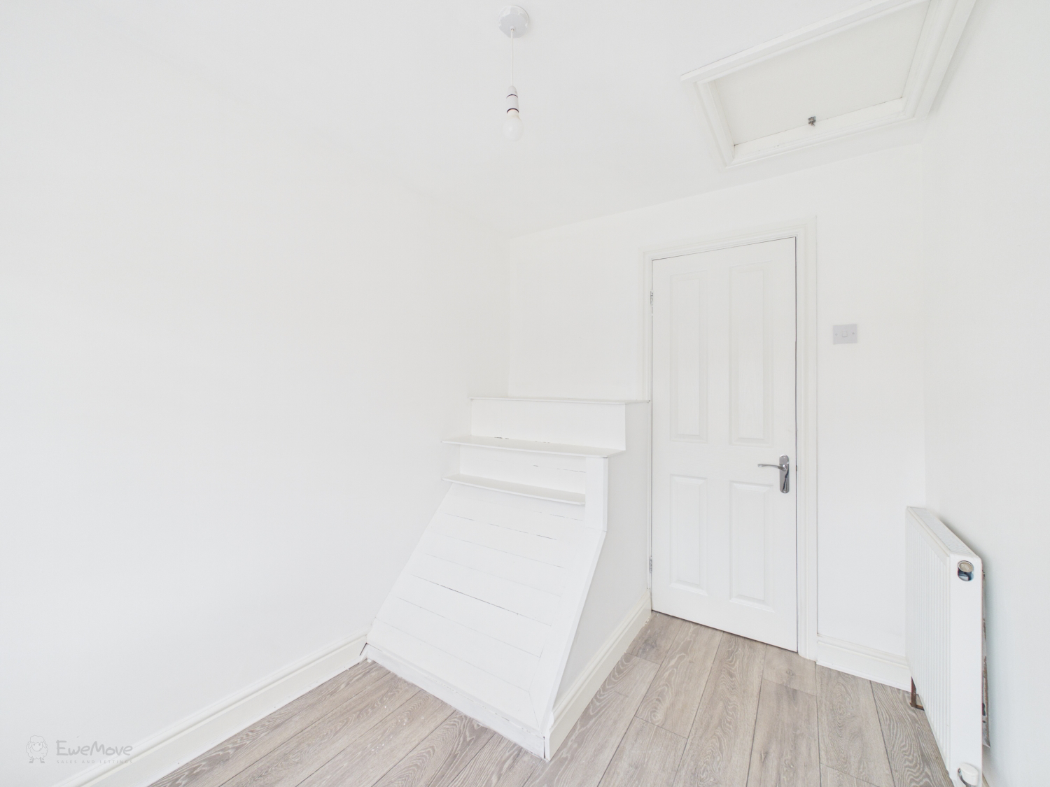 Featherston Drive, Burbage LE10, photo 20