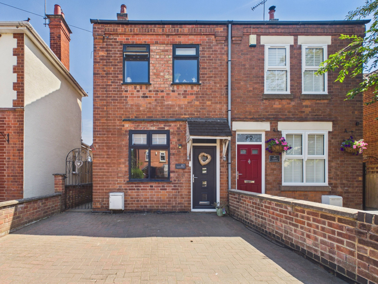 Coventry Road, Burbage LE10