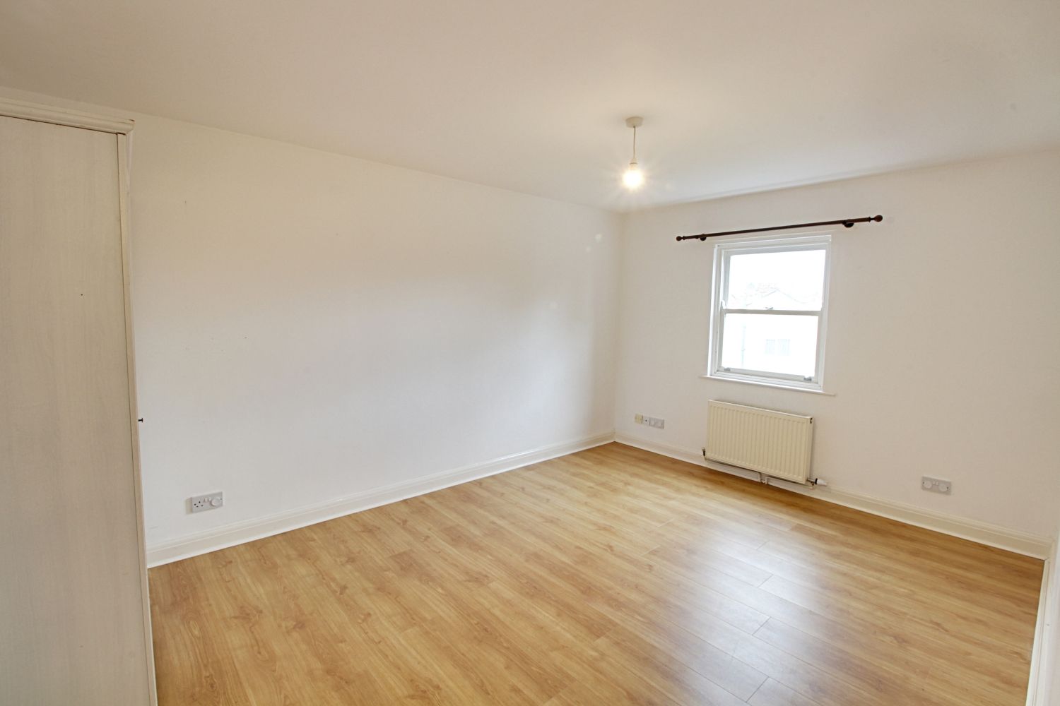 Flat 5, Elizabeth Court, 11b Livingstone Drive North, photo 7