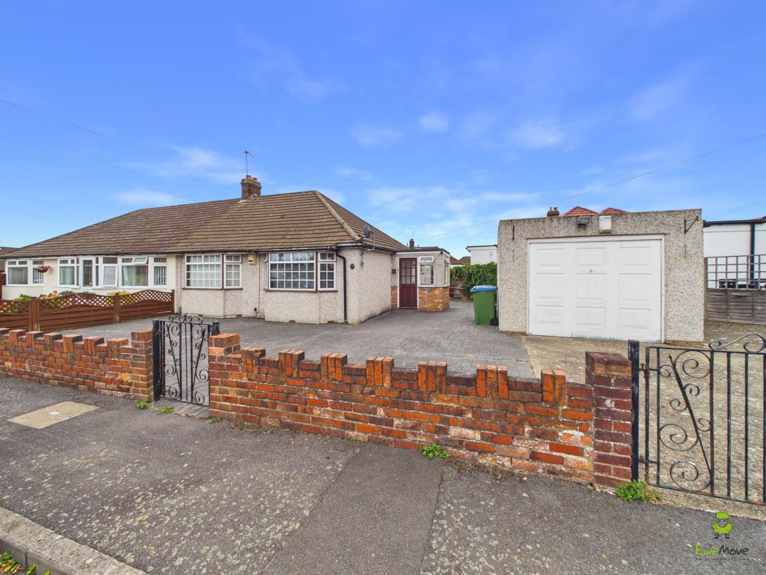 The Quadrant, Bexleyheath, Kent, DA7, photo 2
