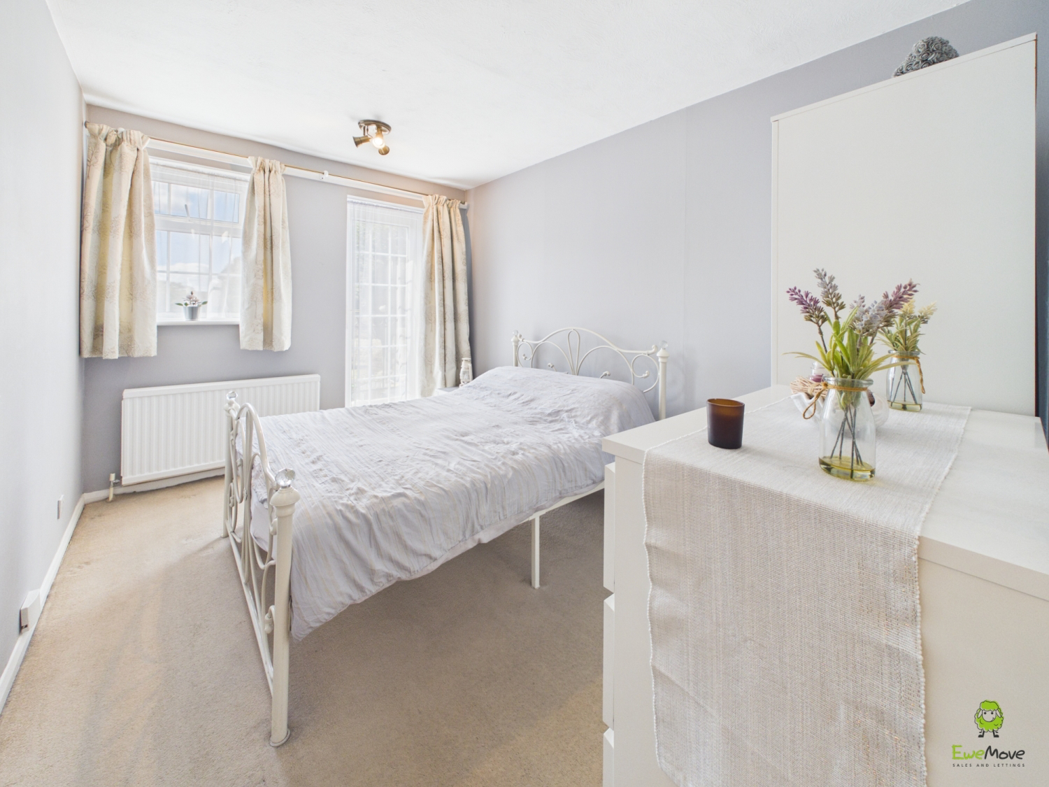 Presented by Clinton at EweMove Bexleyheath and Dartford
Boroughs
