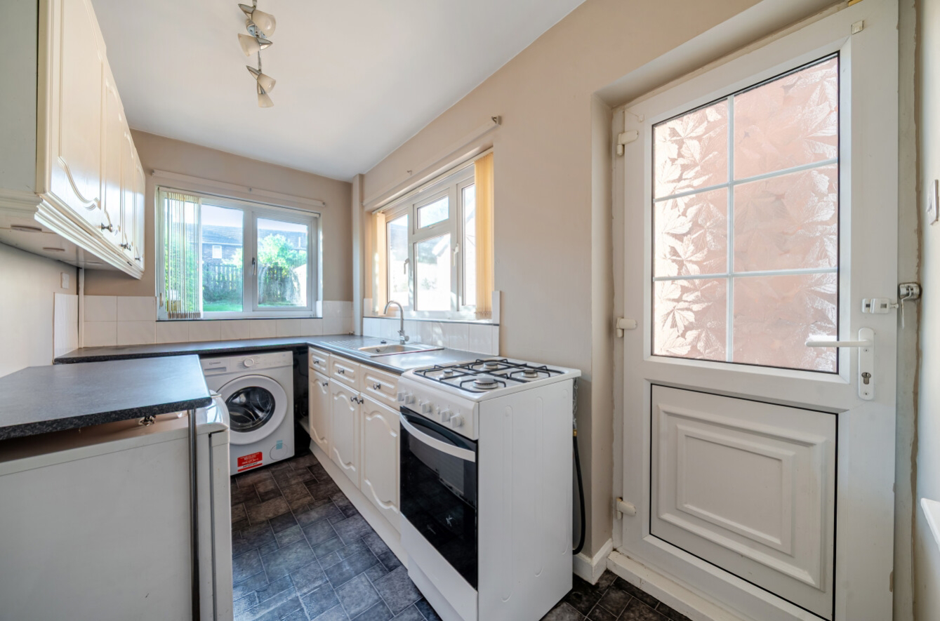 Burnell Street, Brimington, Chesterfield, Derbyshire, S43, photo 3