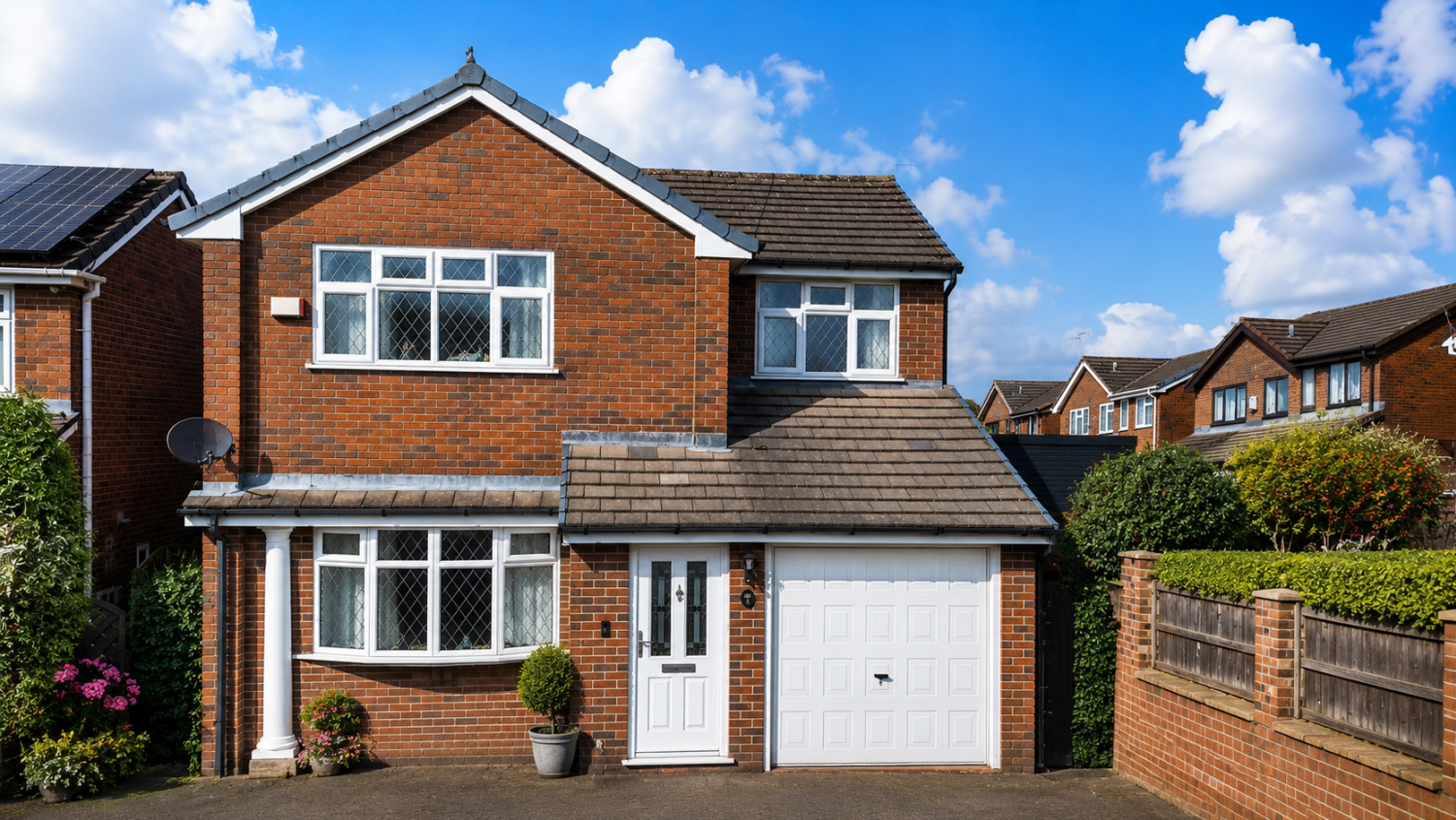 Lincoln Close, Ashton-under-Lyne, OL6 8BS
