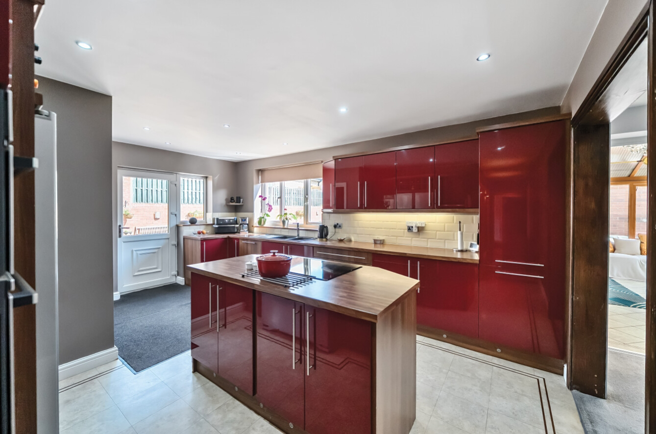 Manor Road, Wales, Sheffield, South Yorkshire, S26, photo 3