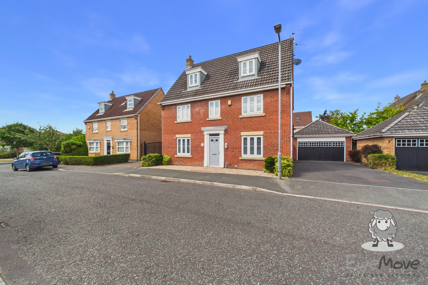Hoveton Gardens, St. Helens, Merseyside, WA9