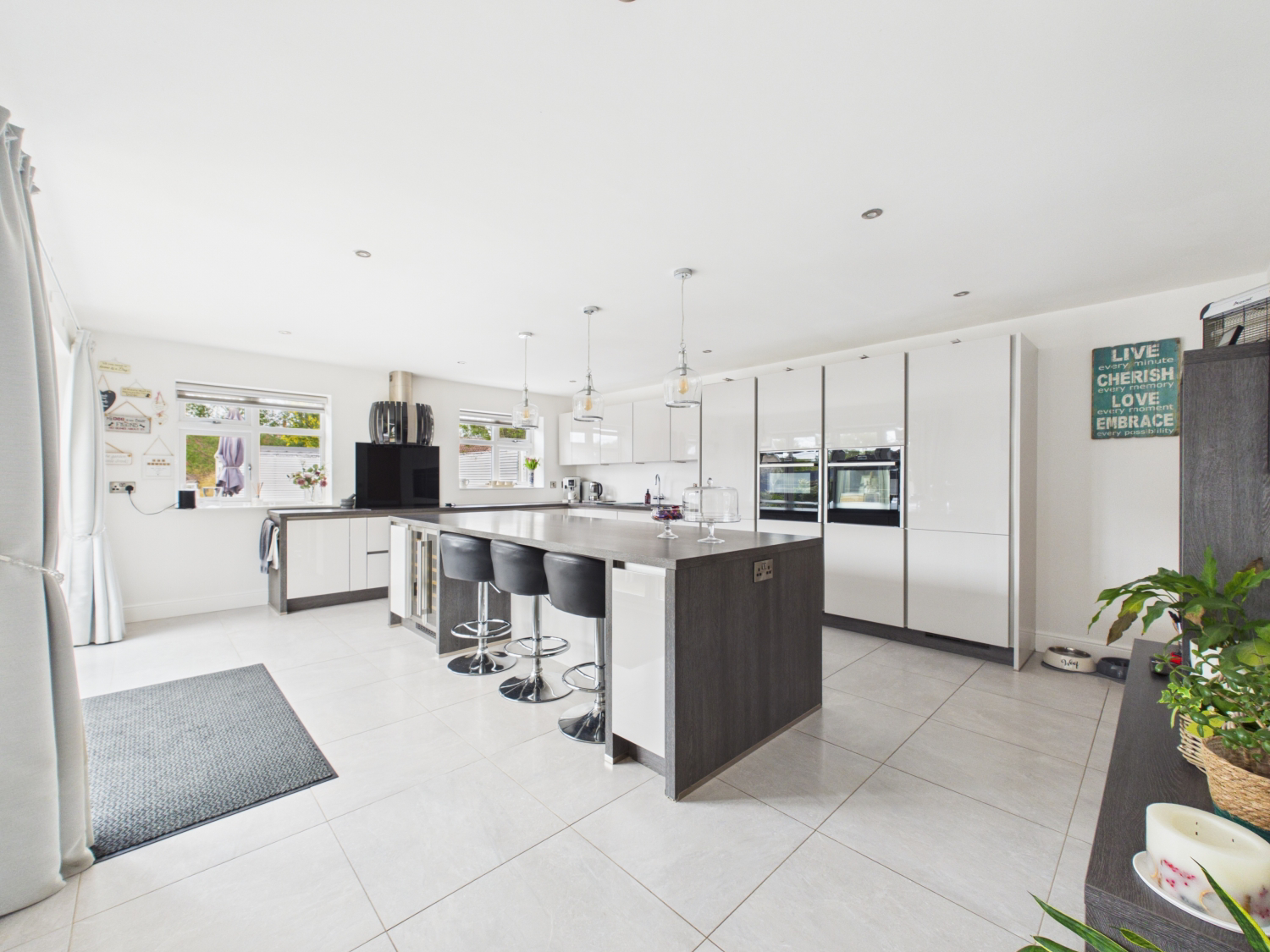 Highfields Road, Highfields Caldecote, Cambridge, Cambridgeshire, CB23, photo 2