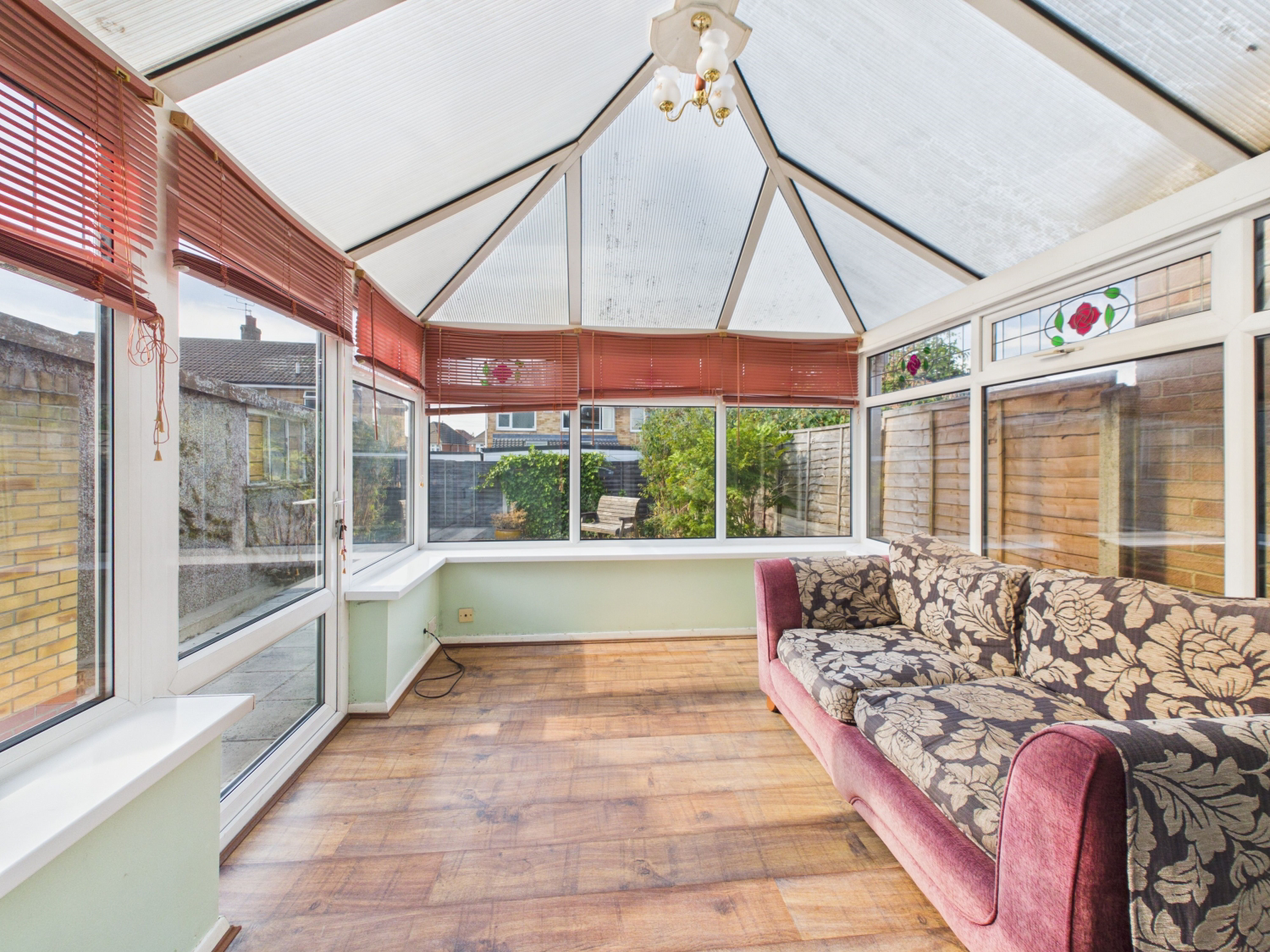 Denshaw Drive Morley, Leeds, West Yorkshire, LS27, photo 11