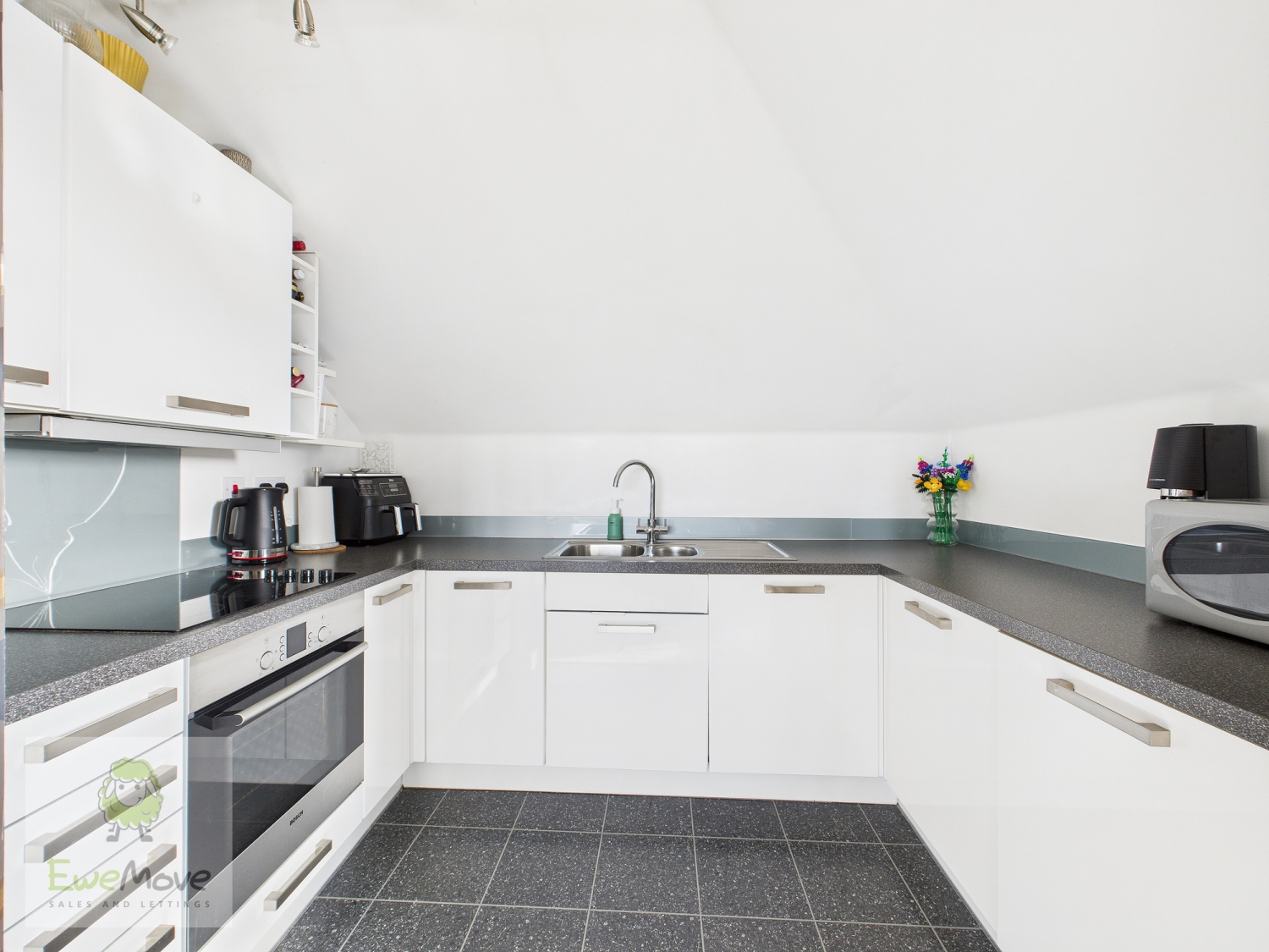 Alisander Close, Holborough Lakes, Snodland, ME6 5SH, photo 6