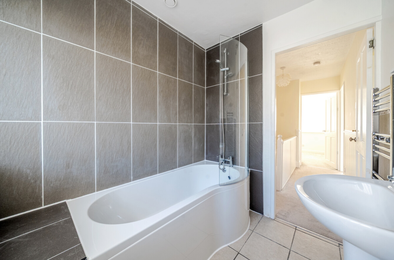 Knapping Hill, Harrogate HG1 2DN, photo 16