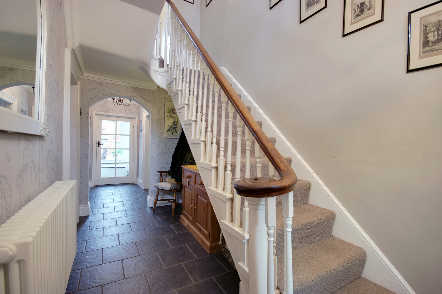 1 Entrance Hall B