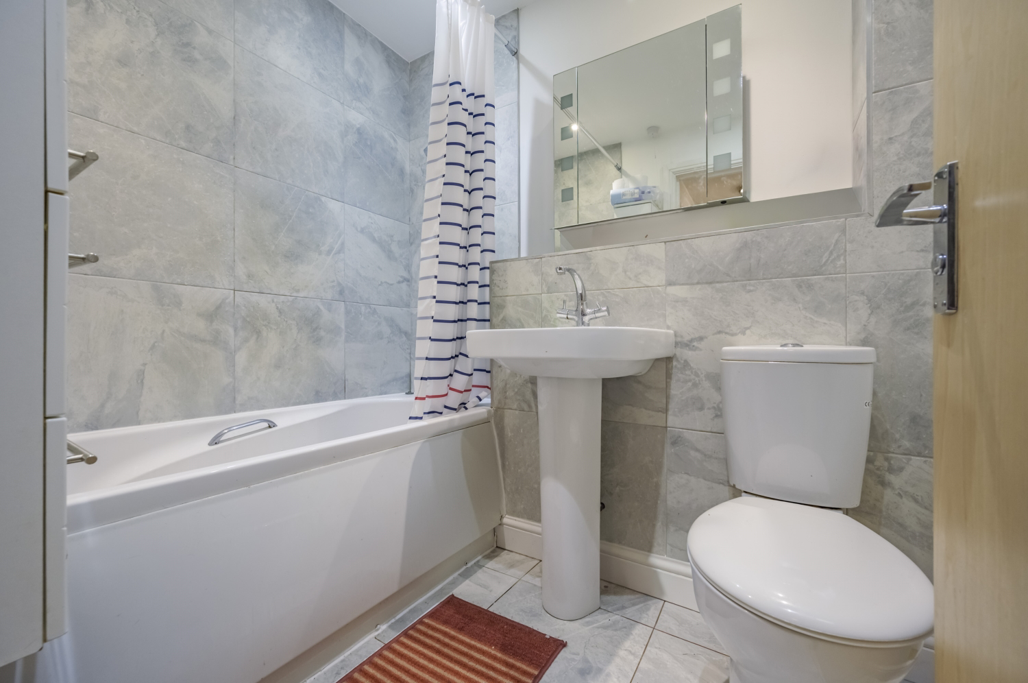 Flat 3 Franklin House, 3 Twickenham Close, SN3, photo 5