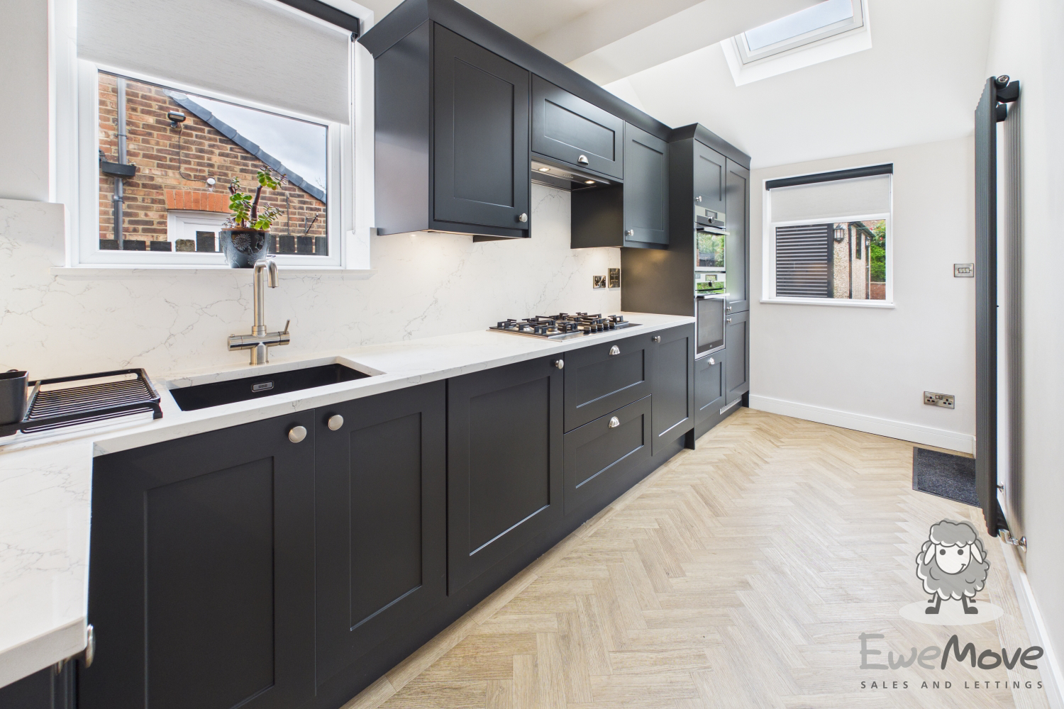 Broadway Grange Park, Grange Park, St. Helens, Merseyside, WA10, photo 3