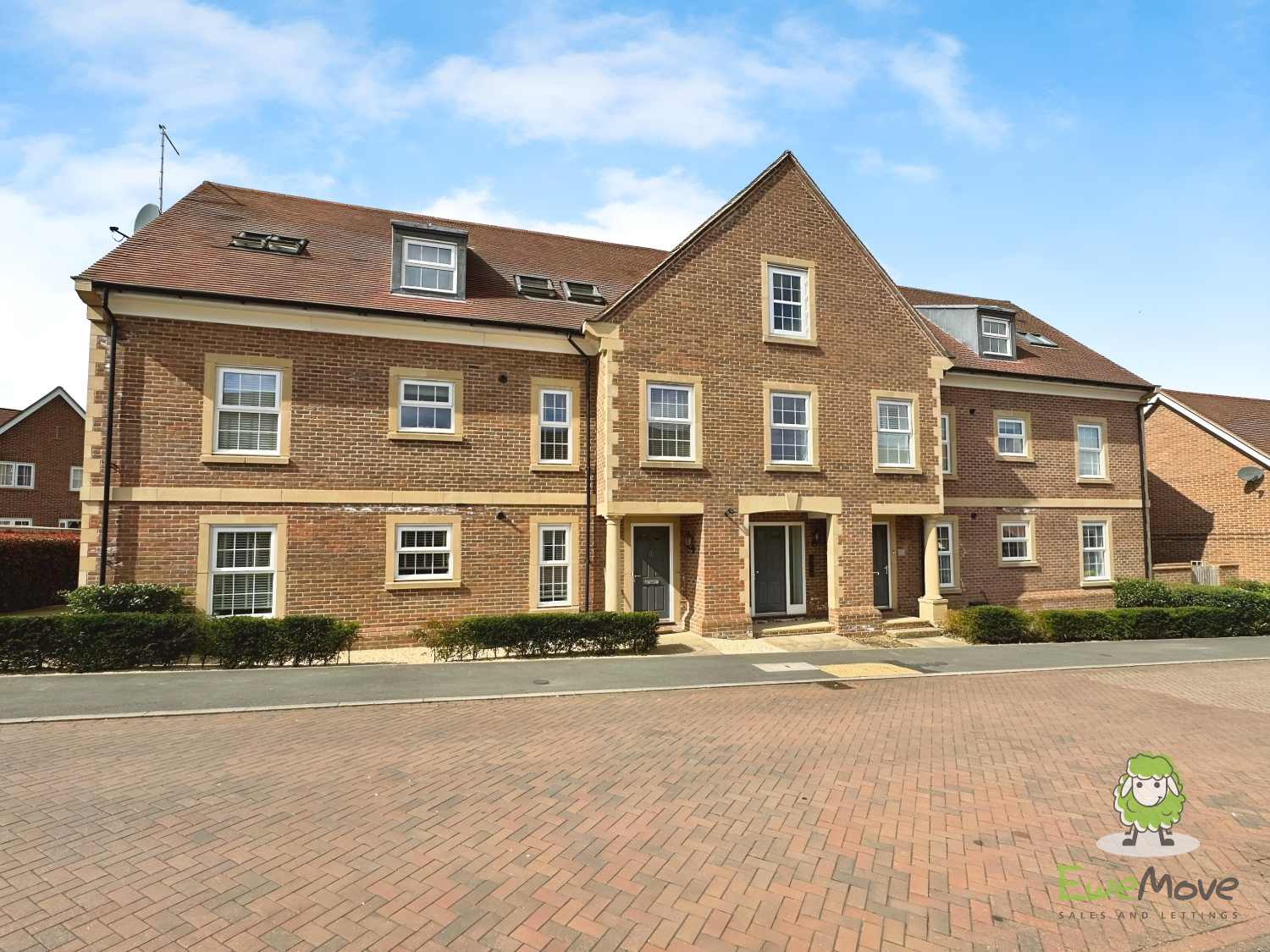 CORBEL RISE, CHINEHAM, BASINGSTOKE, RG24