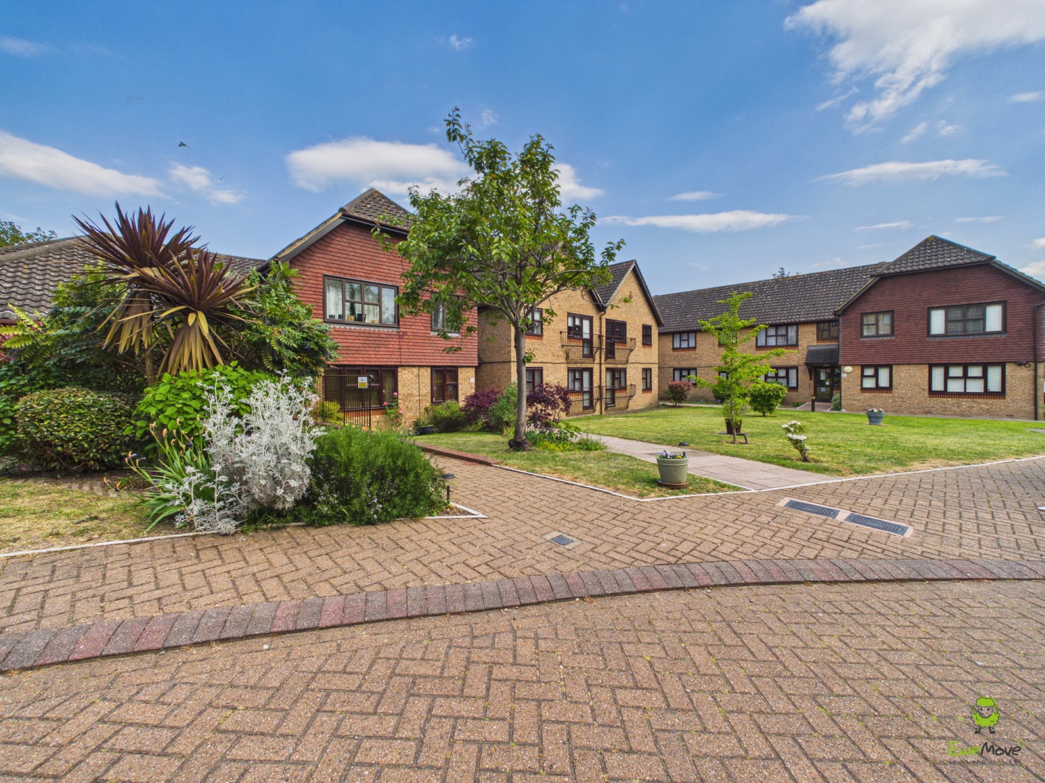 Court Lodge, 23 Erith Road, Belvedere, Kent, DA17, photo 2