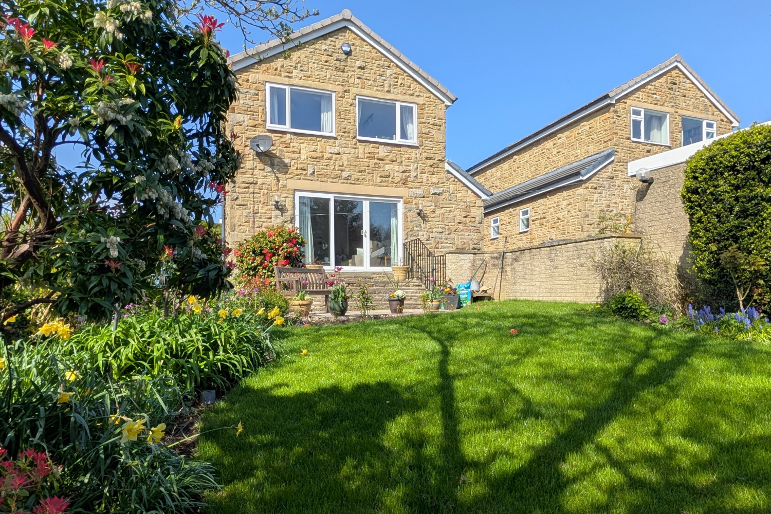 WOODHEAD LANE, BRIGHOUSE, WEST YORKSHIRE, HD6