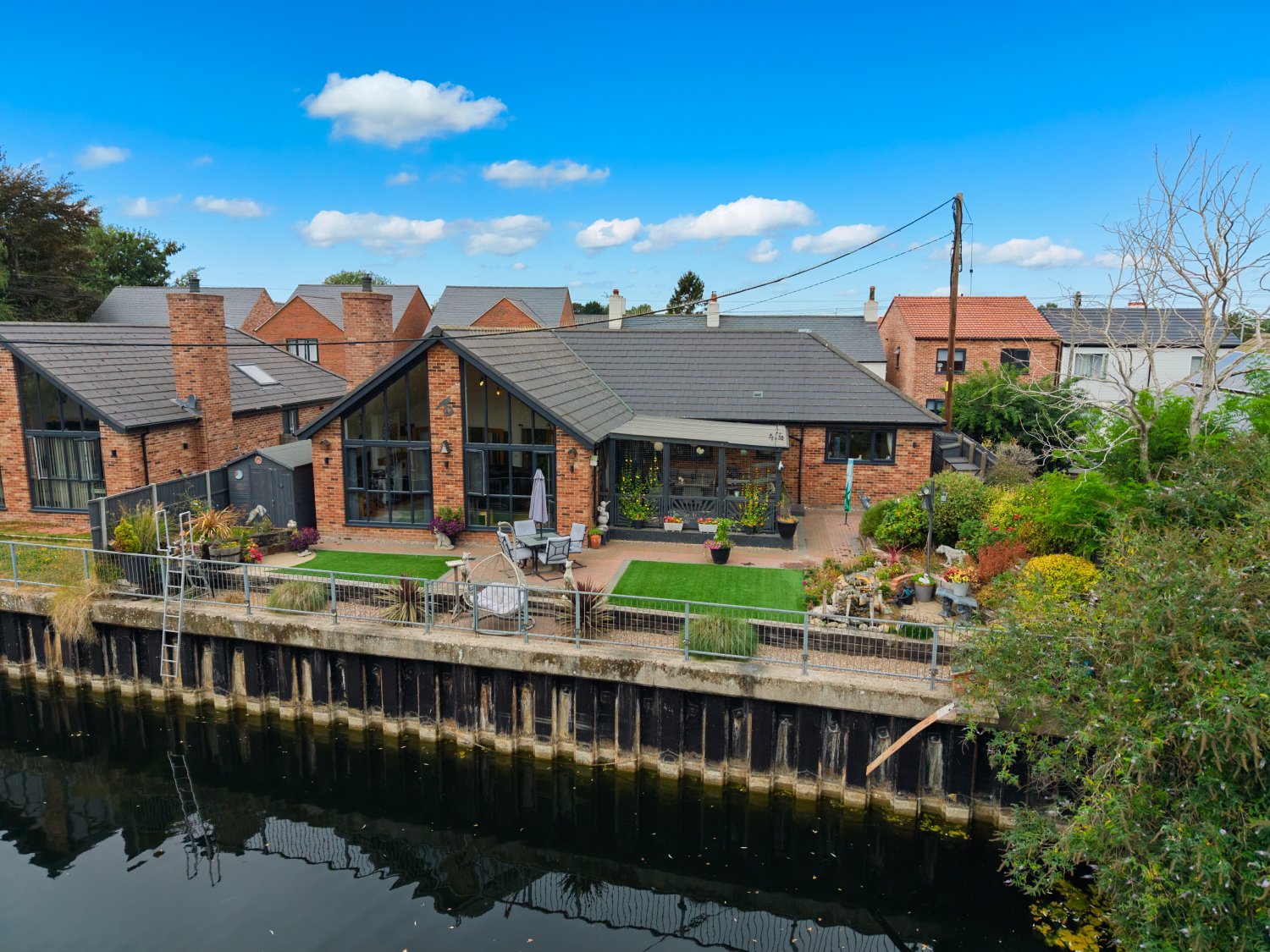 Riverbank , Spalding, lincolnshire , PE11