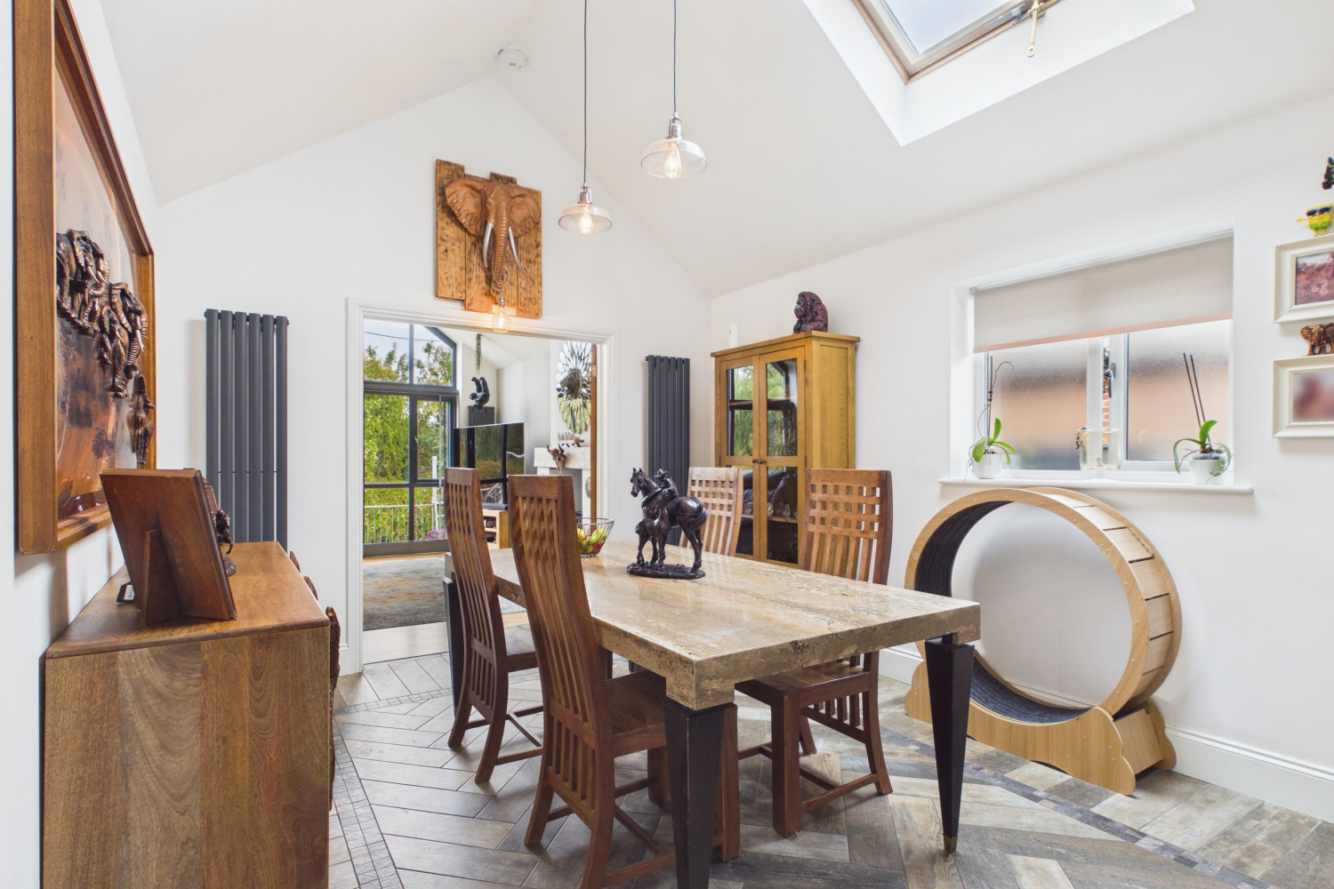 EweMove - Spalding - River Bank - Kitchen Dining Room