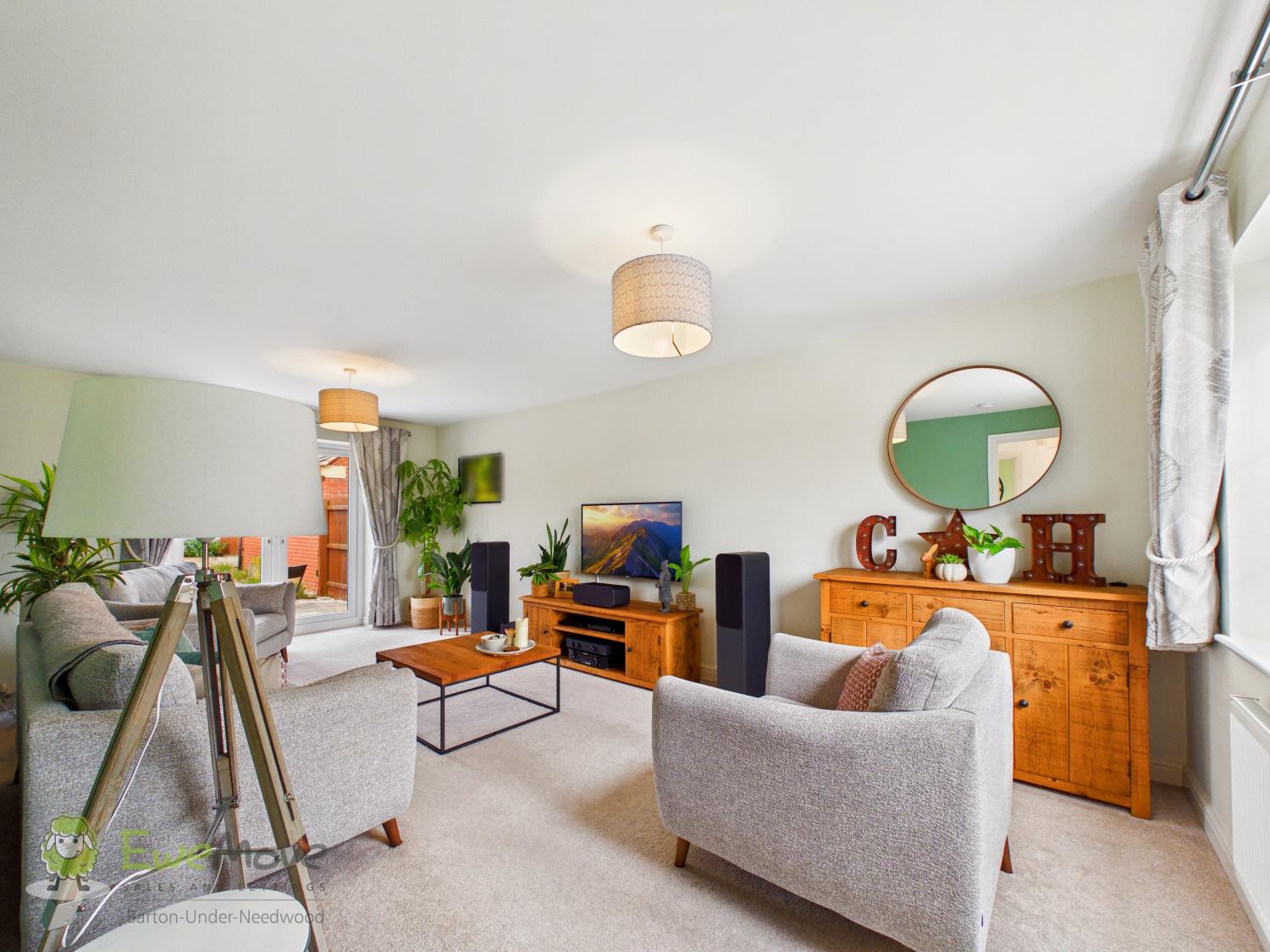 WILSON WAY, BURTON-ON-TRENT, STAFFORDSHIRE, DE13