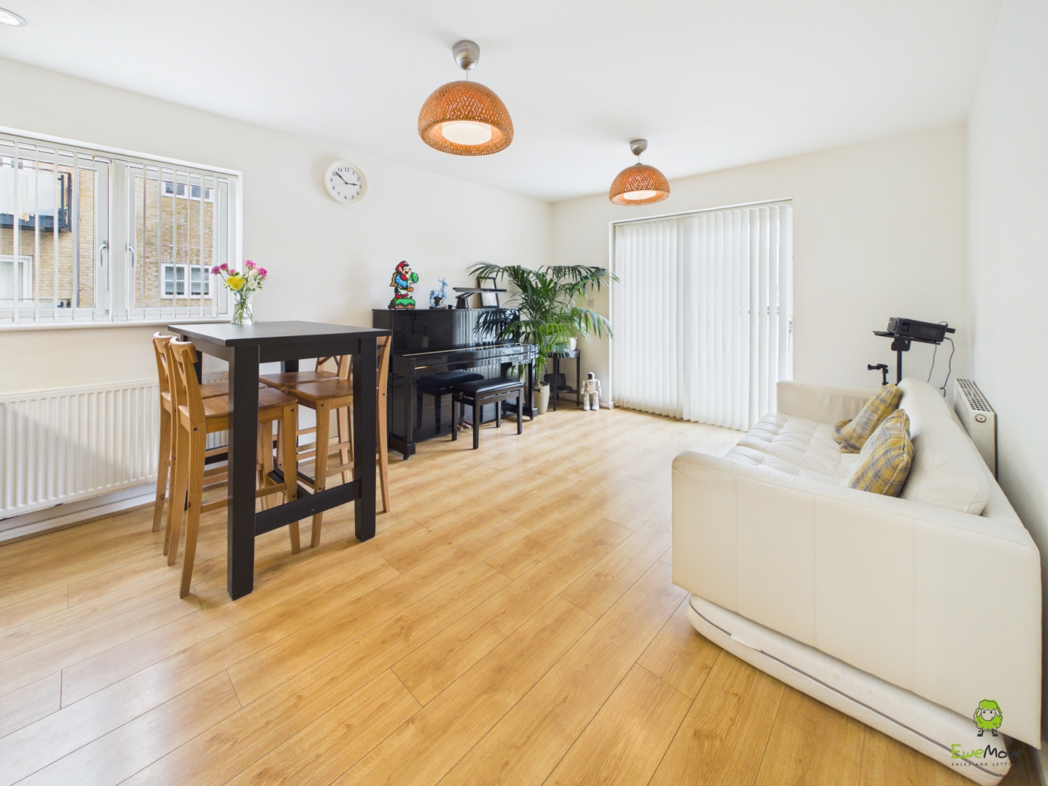 Talehangers Close, Bexleyheath, Kent, DA6, photo 2