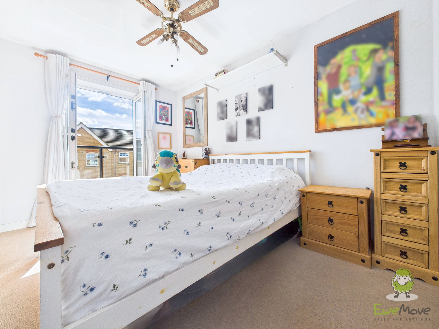 Beech House Nettle Way, Minster on Sea, Sheerness, Kent, ME12, photo 3