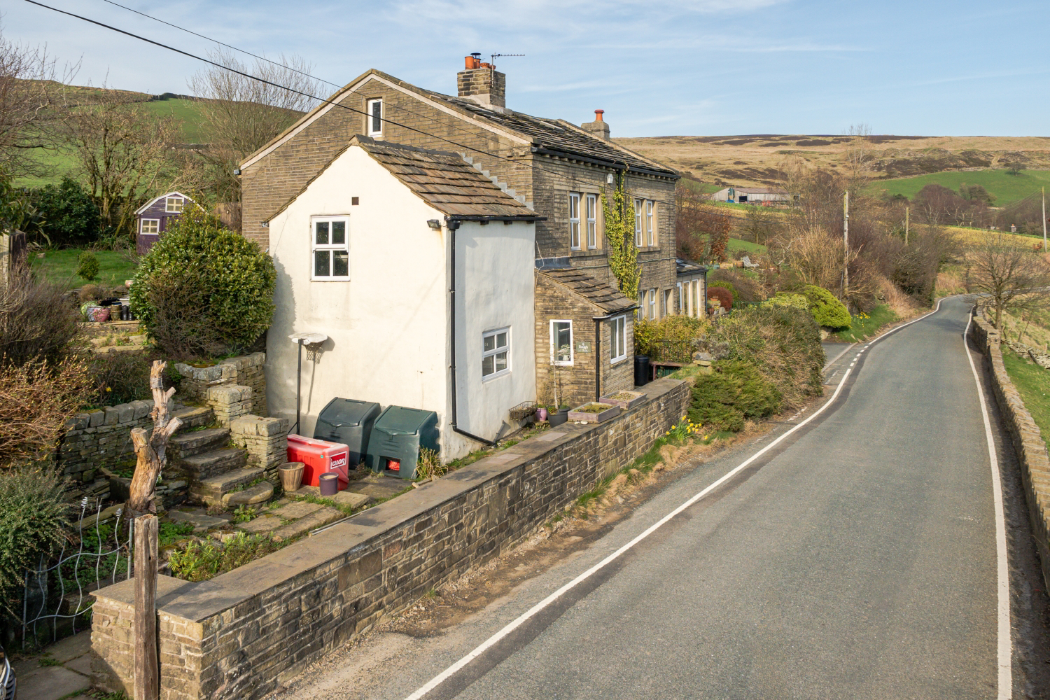 ROUGH BOTTOM, MYTHOLMROYD, HEBDEN BRIDGE, WEST YORKSHIRE, HX7