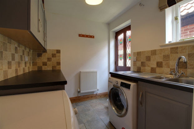 Church Street, Barrowby, Grantham, photo 8