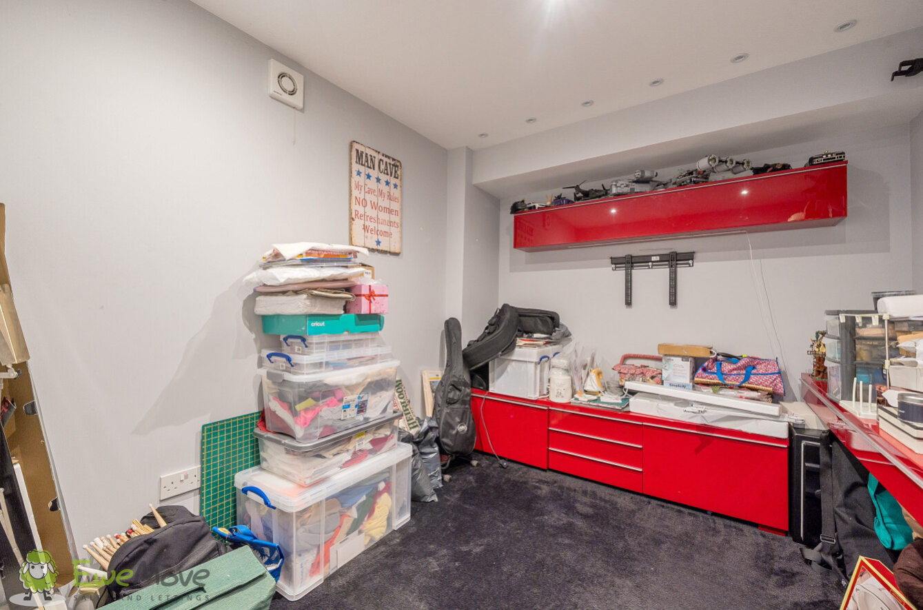 Hawkley Drive, Tadley, Hampshire, RG26, photo 12