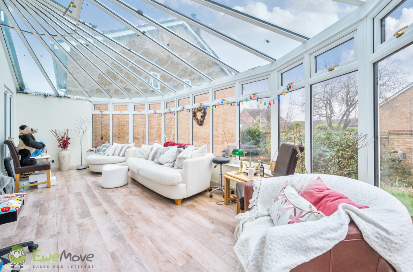 Hawkley Drive, Tadley, Hampshire, RG26, photo 3