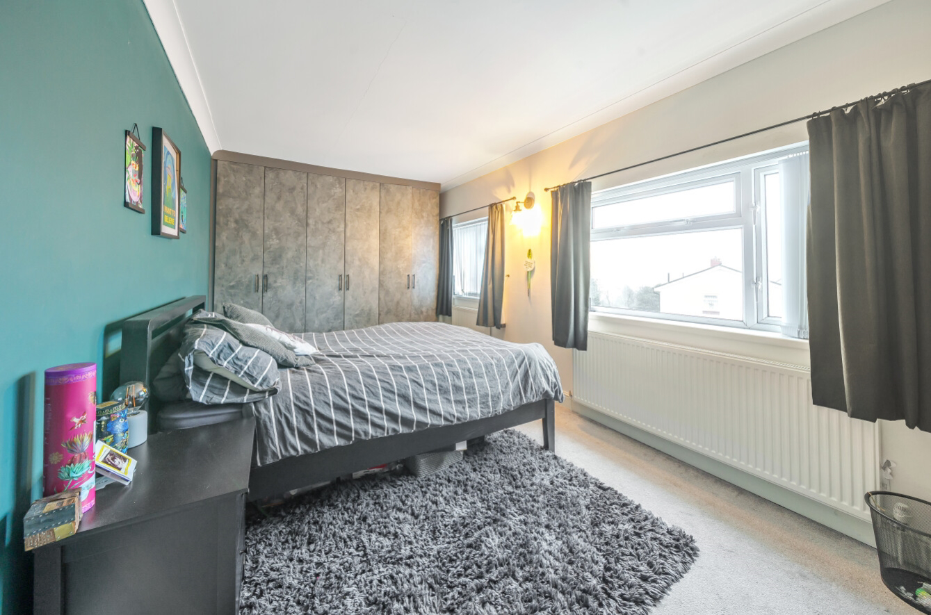SNAPE HILL CRESCENT, DRONFIELD, DERBYSHIRE, S18, photo 10