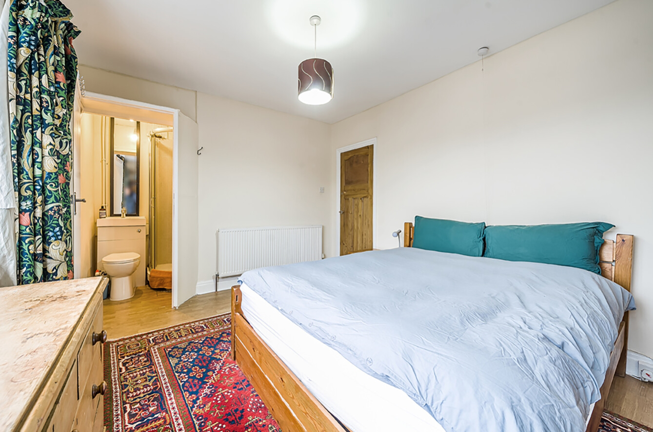 35 EASTERLY CRESCENT, LEEDS, photo 8