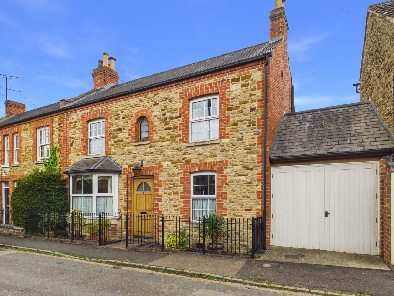 High Street, Collingtree NN4