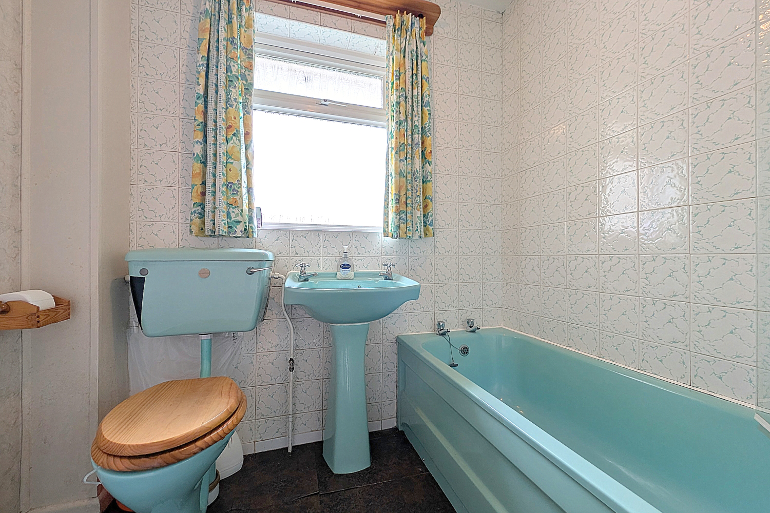 Thornhills Lane, Brighouse, West Yorkshire, HD6, photo 17