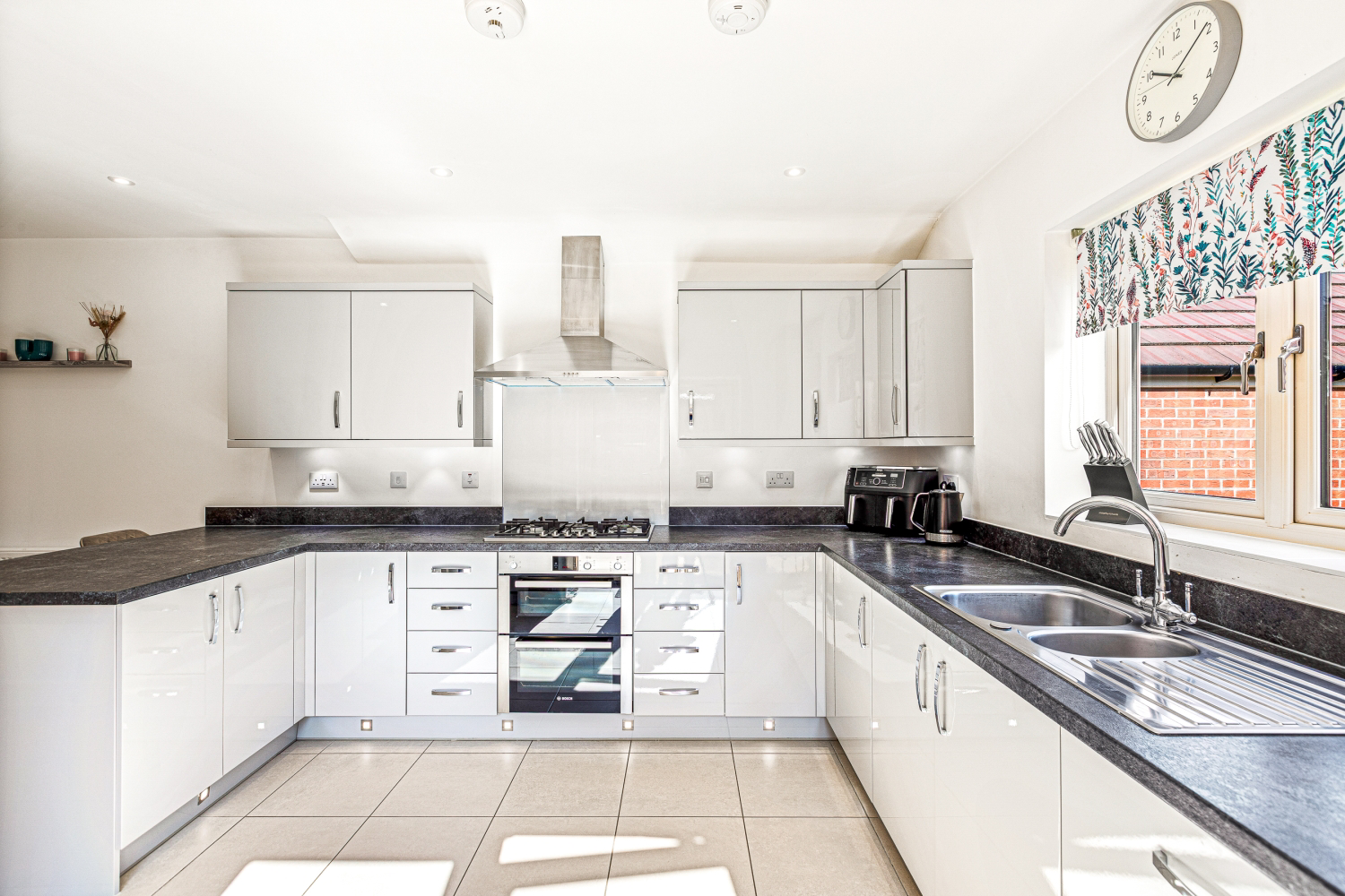 32 Blakenhall Drive, Lutterworth, photo 6